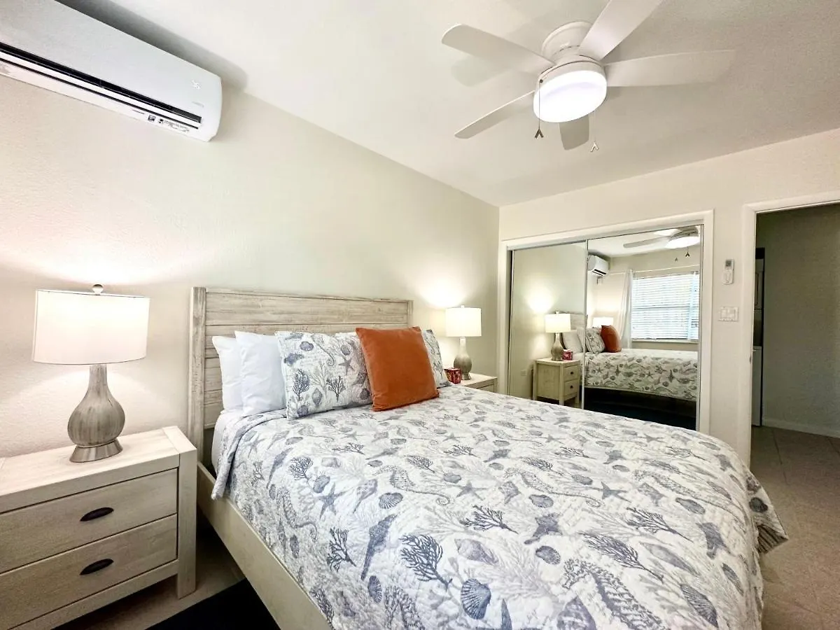 Holiday home Snug Harbour View Condo #2 George Town Cayman Islands